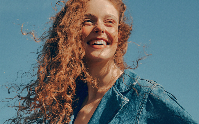 Renovar ciclos com estilo: calçados feitos com resíduos de uva