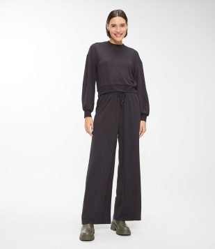 CALÇA AMPLA BÁSICA EM MOLETINHO COMFY PRETO