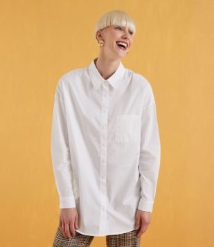 CAMISA ALONGADA EM TRICOLINE COM BOTÕES DE PRESSÃO BRANCO