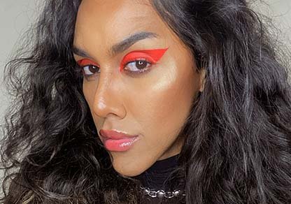 Make colorida no frio: 2 visuais de Sasha Vilela