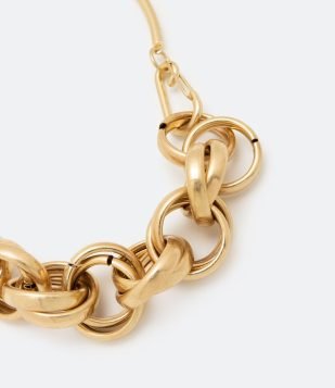  Colar Curto em Metal Rígido com Elos Duplos Dourado 