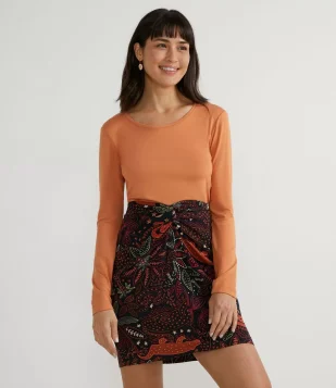 BLUSA CROPPED EM VISCOLYCRA COM MANGA LONGA MARROM