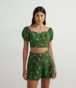 BLUSA CROPPED EM ALGODÃO COM ESTAMPAS DE GALINHAS VERDE