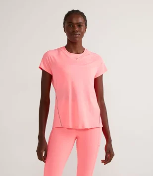 CAMISETA ESPORTIVA EM POLIAMIDA COM CAVA RAGLAN ROSA