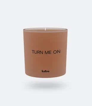 VELA AROMÁTICA VEGANA TURN ME ON 170G