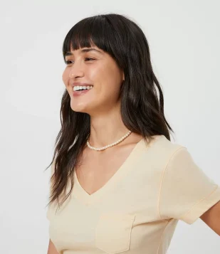 BLUSA BÁSICA EM ALGODÃO COM BOLSINHO FRONTAL BRANCO