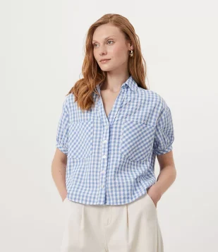 CAMISA EM ALGODÃO COM ESTAMPA XADREZ VICHY E BOLSOS AZUL