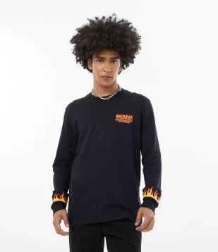 CAMISETA EM MEIA MALHA MANGA LONGA COM LETTERING STRANGER THINGS PRETO