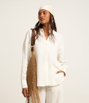 Camisa Alongada em Viscose e Linho com Botões Bege