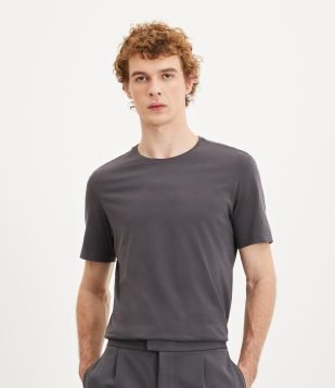 Camiseta Slim Básica em Algodão Peruano com Gola Redonda Cinza Chumbo