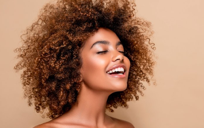 Máscaras para cabelo: como escolher a melhor para os seus fios