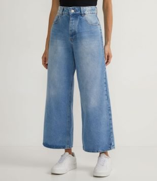 Calça Pantacourt Jeans com Cintura Alta e Pespontos Contrastantes Azul