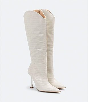 Bota Cano Alto com Salto Fino Taça e Textura Croco Off White
