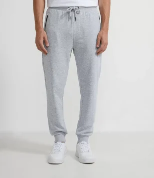 CALÇA JOGGER EM MOLETOM COM BOLSOS CINZA