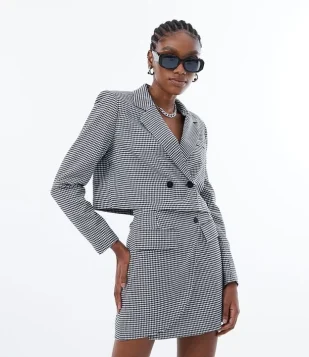 BLAZER CROPPED ALFAIATARIA COM ESTAMPA PIED-DE-POULE PRETO