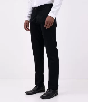 CALÇA BÁSICA SLIM EM SARJA PRETO