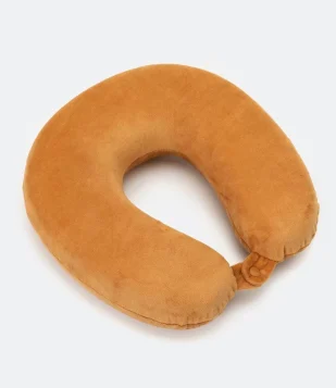 TRAVESSEIRO DE VIAGEM COM ESPUMA VISCOELÁSTICA NASA BEGE