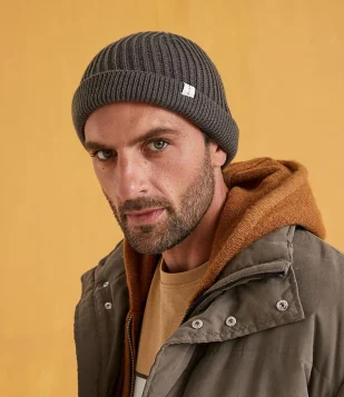 GORRO FISHERMAN CURTO EM LÃ ACRÍLICA CINZA