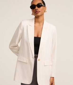 Blazer Oversized Alfaiatado com Lapelas e Listras Off White