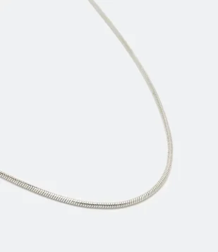 COLAR LONGO EM METAL RABO DE RATO FINA PRATA