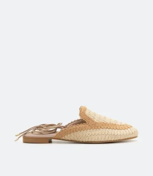 SAPATILHA MULE EM CROCHÊ COM AMARRAÇÃO BEGE