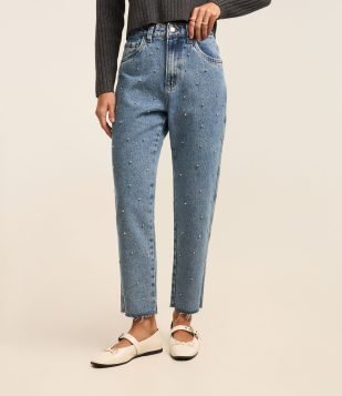 Calça Mom Comfort em Jeans com Brilhos Bordados Azul