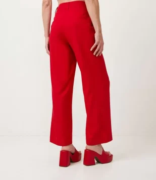 CALÇA FLARE EM LINHO COM BOLSOS FACA VERMELHO