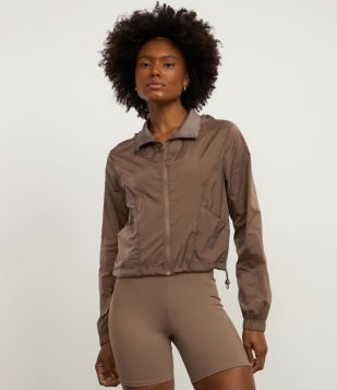 Jaqueta Corta Vento com Saquinho para Guardar Marrom