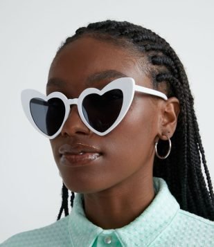 Óculos de Sol Redondo com Formato de Coração Branco