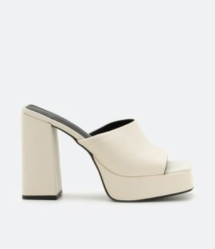 Sandália Meia Pata com Tira Única Branco