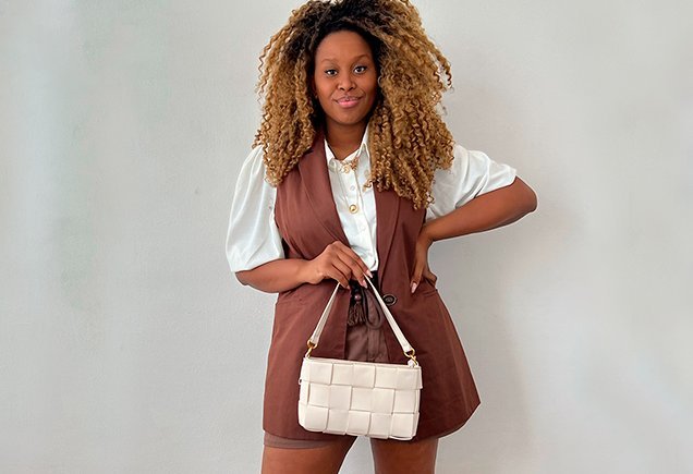 Andreza Ramos ensina como ter um armário cápsula