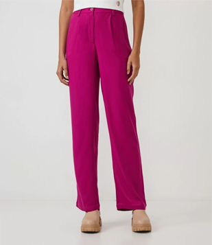 Calça Reta Alfaiatada Em Viscose Com Pregas No Cós E Abotoamento Frontal Rosa