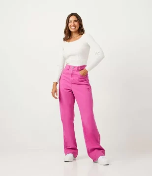 CALÇA ANOS 90 EM SARJA COM BOLSO RELÓGIO DIFERENCIADO ROSA