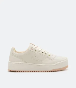 TÊNIS COM RECORTES E SOLA CAIXA ALTA BEGE