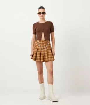SAIA CURTA XADREZ PLISSADA COM CORRENTE MARROM