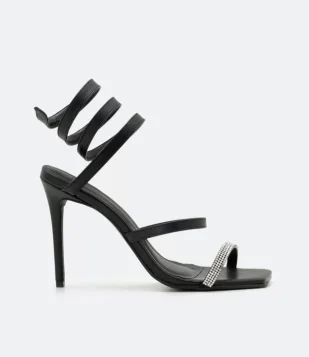 SANDÁLIA SALTO ALTO COM DETALHE EM MOLA E TIRA BRILHANTE PRETO