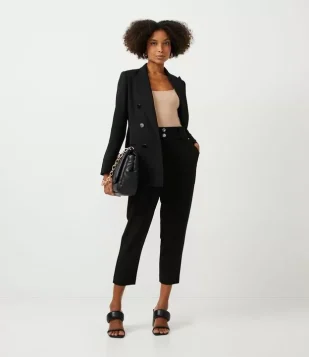 CALÇA CENOURA ALFAIATARIA COM ELÁSTICO NAS COSTAS PRETO