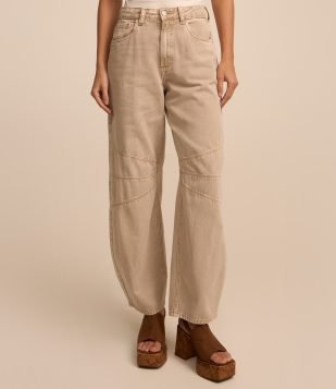 Calça Baggy em Sarja Cationizada com Recortes nos Joelhos Marrom