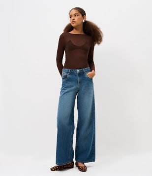 Calça Wide em Jeans com Cintura Média e Bordado Estrela Azul