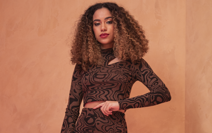 Looks para balada: 4 dicas para arrasar na noite por Sthe Geponi