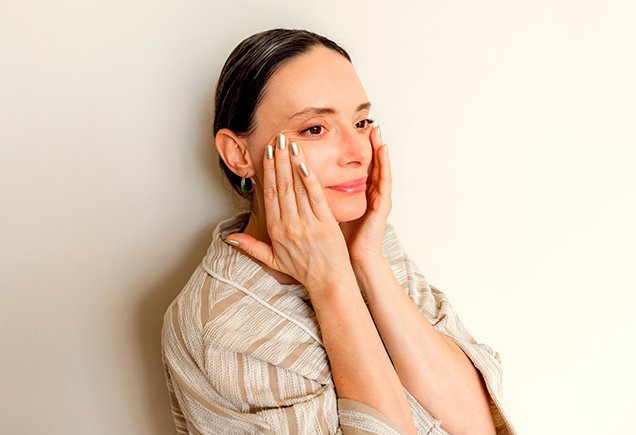 A colunista de beleza Vânia Goy mostra os básicos de sua rotina