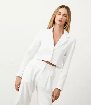 BLAZER CROPPED EM CREPE COM ABOTOAMENTO DUPLO BRANCO