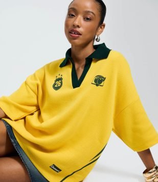 Camiseta Over em Tricô com Estampa Guaraná Brasil e Numero nas Costas Amarelo