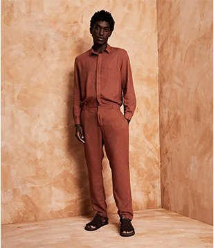 MACACÃO MANGA LONGA EM LINHO SEM ESTAMPA MARROM