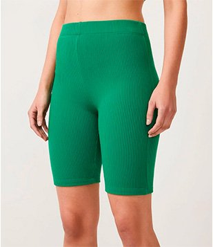 BERMUDA CICLISTA COM TEXTURA CANELADA VERDE