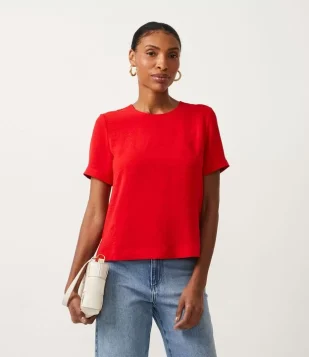 Blusa Com Abertura Nas Costas E Detalhes Pespontados Vermelho