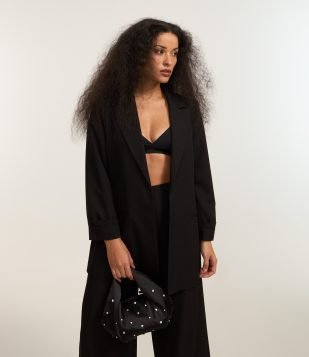 Blazer Alongado em Alfaiataria com Prega nas Mangas Preto