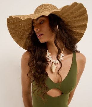 Chapéu de Palha com Aba Grande Ondulada Bege
