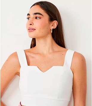 Blusa em Crepe com Decote Diferenciado Branco