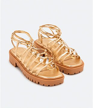 Sandália Rasteira Multi Tiras Em Couro Com Sola Tratorada Dourado